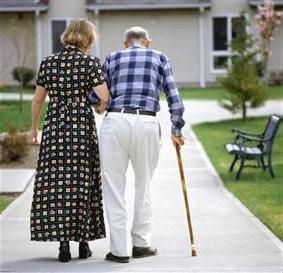 уход за пожилыми людьми старше 80 лет