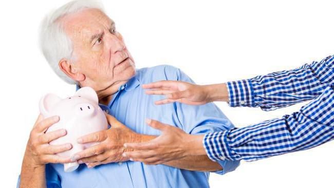 отмена выплаты пенсии работающим пенсионерам
